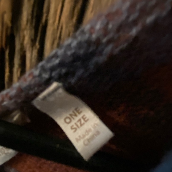 Soft Surroundings Checkmate Poncho Blue
Rust Plaid One Size Fringe Detail - Picture 8 of 8